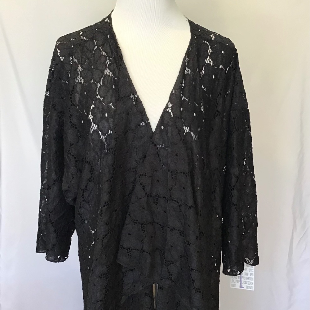 LuLaRoe Size Large Black Floral Lace Shirley Kimono